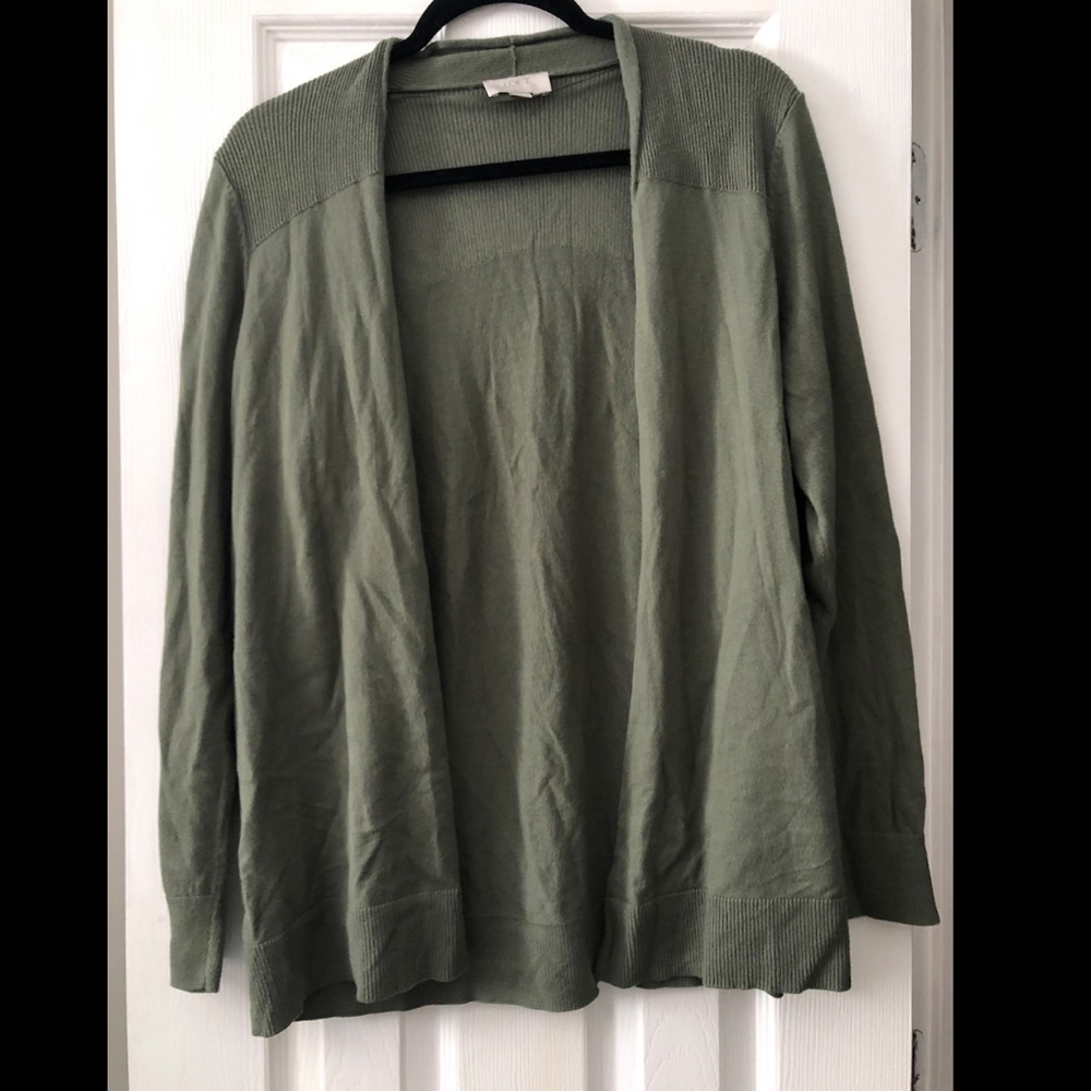 Loft Outlet Hunter Green Cardi ⚡️3/$15